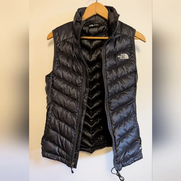 The North Face Black Quilted Insulated Vest - Picture 1 of 5